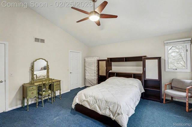 777 Great Oaks Drive, Bloomfield Hills, MI 48304