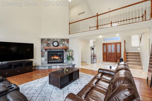 777 Great Oaks Drive, Bloomfield Hills, MI 48304
