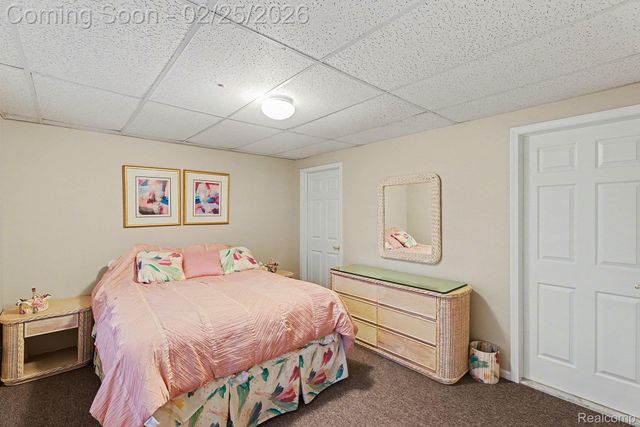 777 Great Oaks Drive, Bloomfield Hills, MI 48304