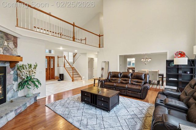 777 Great Oaks Drive, Bloomfield Hills, MI 48304