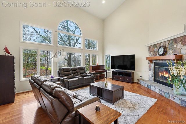 777 Great Oaks Drive, Bloomfield Hills, MI 48304