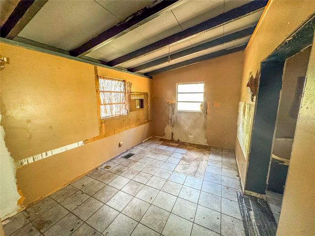 1610 NE 14TH AVENUE, Ocala, FL 34470