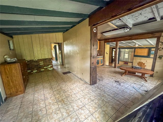 1610 NE 14TH AVENUE, Ocala, FL 34470