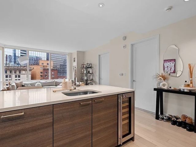 1 Franklin St 1109, Boston, MA 02110