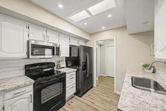 9140 W KIMBERLY Way, Peoria, AZ 85382