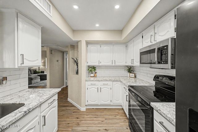 9140 W KIMBERLY Way, Peoria, AZ 85382