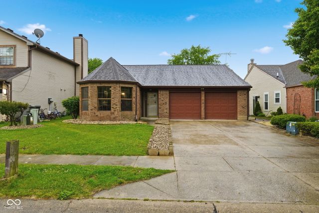 8928 Summer Walk Drive E, Indianapolis, IN 46227