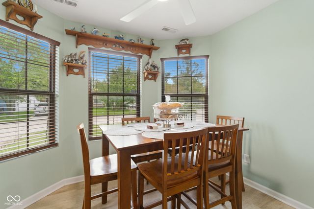 8928 Summer Walk Drive E, Indianapolis, IN 46227