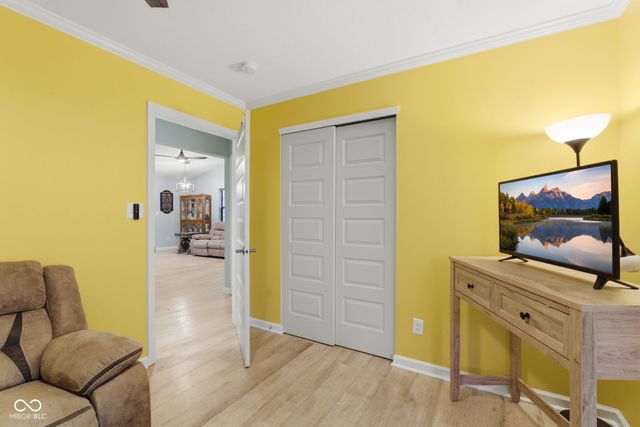 8928 Summer Walk Drive E, Indianapolis, IN 46227