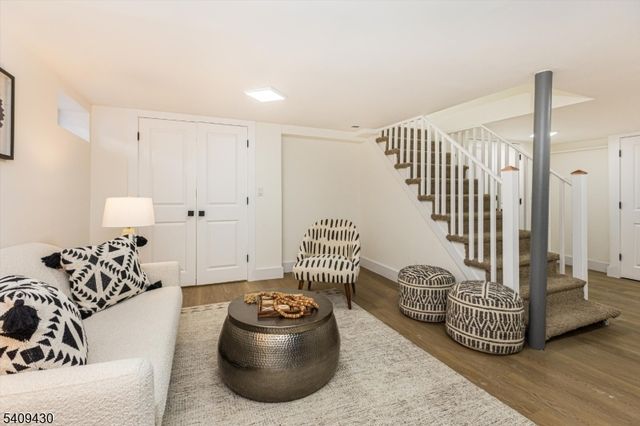 27 Oakridge Rd, West Orange Twp., NJ 07052