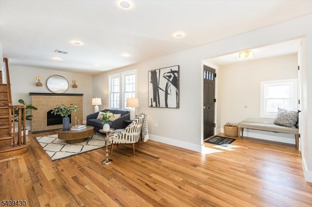 27 Oakridge Rd, West Orange Twp., NJ 07052