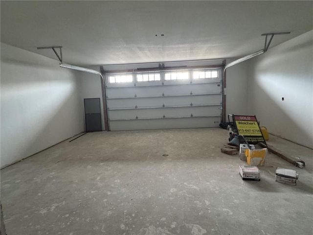 1974 Harvest Road, Liberty, MO 64068