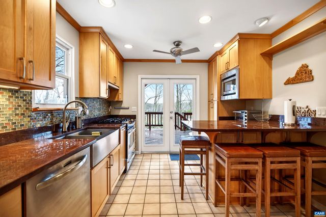 102 SLATE PL, Charlottesville, VA 22902