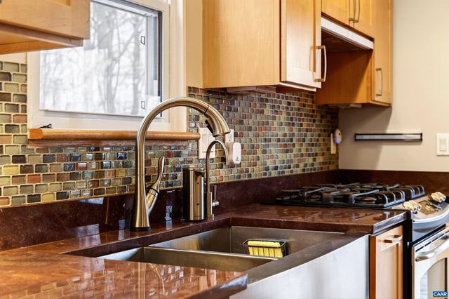 102 SLATE PL, Charlottesville, VA 22902