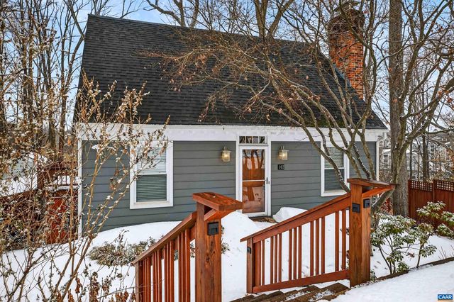 102 SLATE PL, Charlottesville, VA 22902