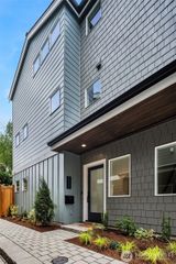 533 B N 70th Street, Seattle, WA 98103
