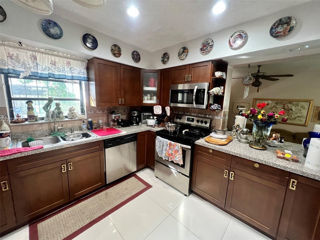 9601 SW 66th Street, Miami, FL 33173