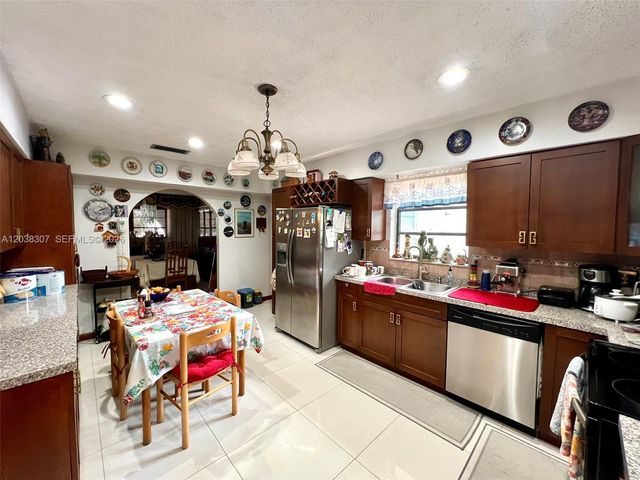 9601 SW 66th Street, Miami, FL 33173