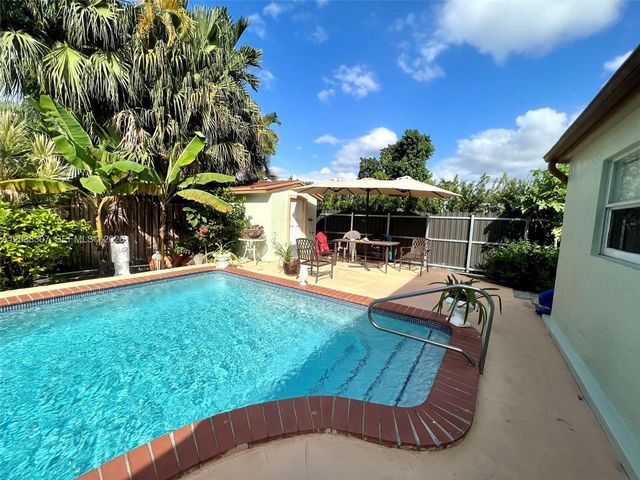9601 SW 66th Street, Miami, FL 33173