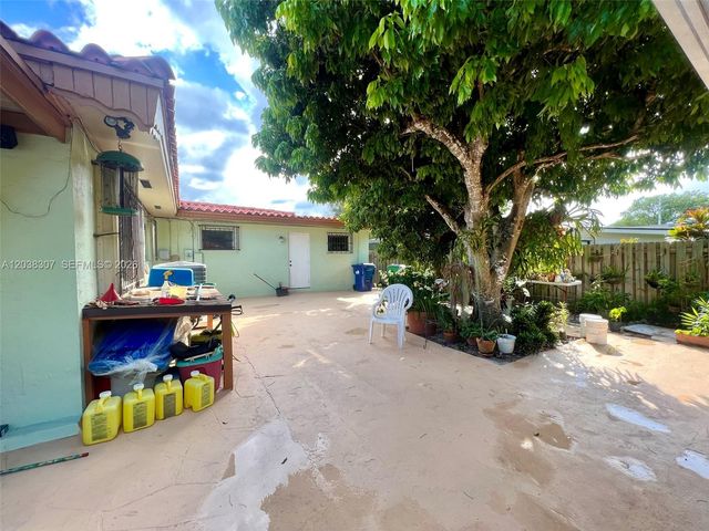 9601 SW 66th Street, Miami, FL 33173