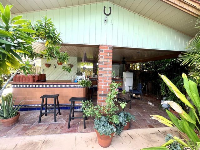 9601 SW 66th Street, Miami, FL 33173