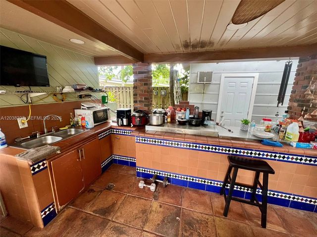 9601 SW 66th Street, Miami, FL 33173