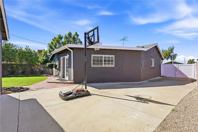 8359 San Clemente Way, Buena Park, CA 90620