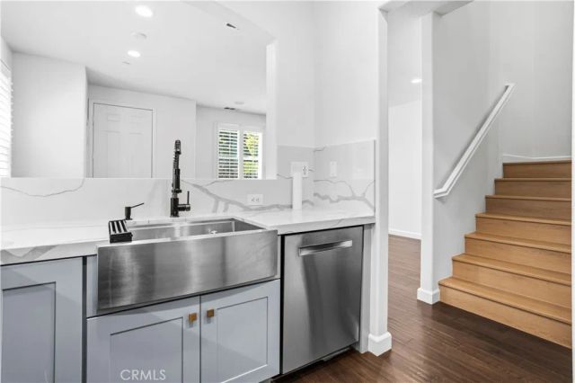 34 League, Irvine, CA 92602