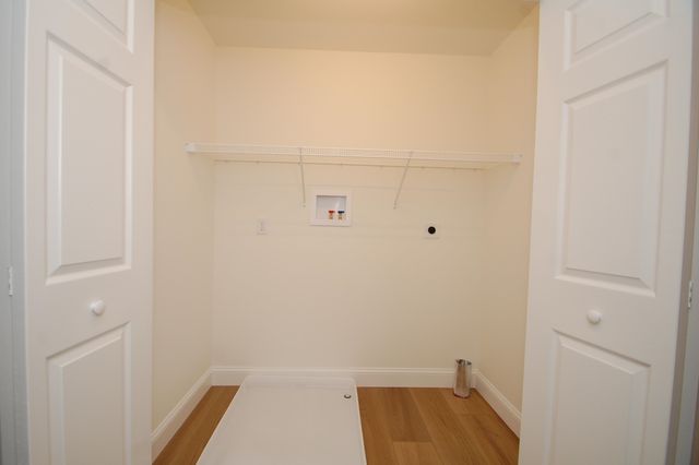 21B Griffin Road, Hudson, NH 03051