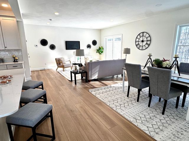 21B Griffin Road, Hudson, NH 03051