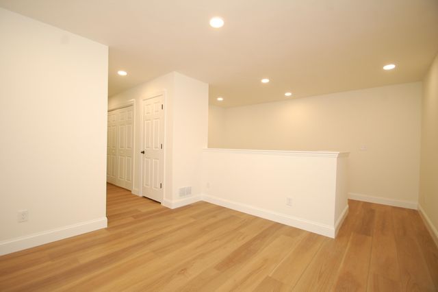 21B Griffin Road, Hudson, NH 03051