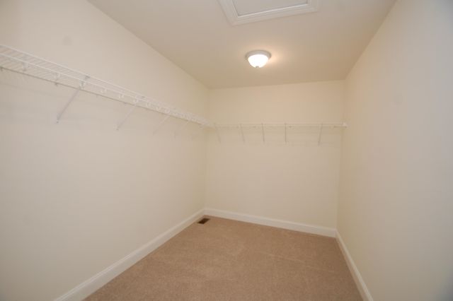 21B Griffin Road, Hudson, NH 03051