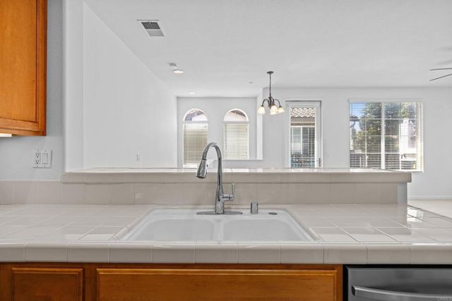 301 Island Way 6, Oceanside, CA 92058
