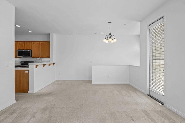 301 Island Way 6, Oceanside, CA 92058