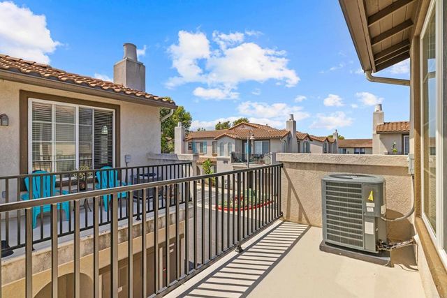 301 Island Way 6, Oceanside, CA 92058