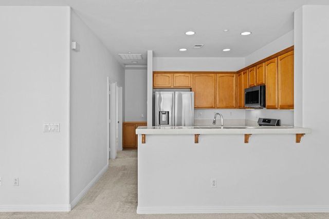 301 Island Way 6, Oceanside, CA 92058