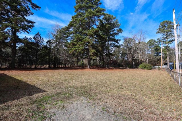 121 Mellinger Dr, El Dorado, AR 71730