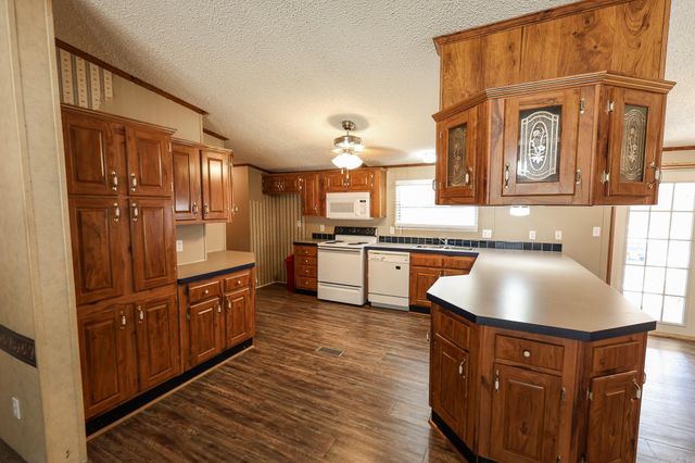 121 Mellinger Dr, El Dorado, AR 71730