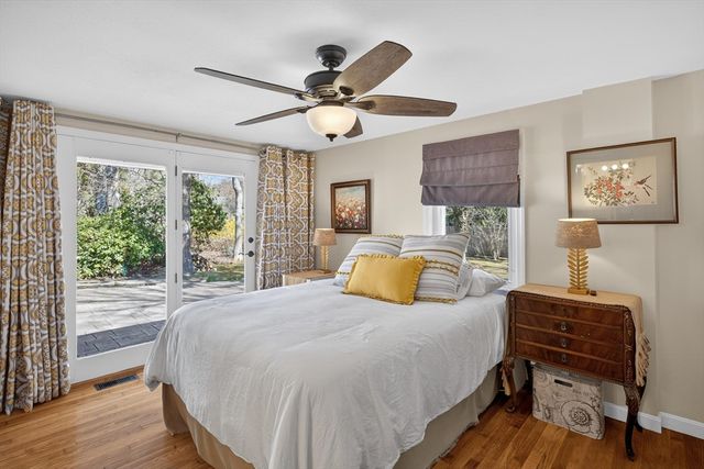 14 Lovers Ln, Harwich, MA 02645