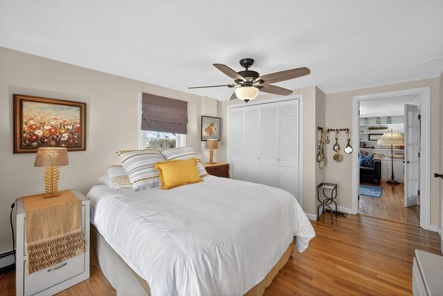 14 Lovers Ln, Harwich, MA 02645
