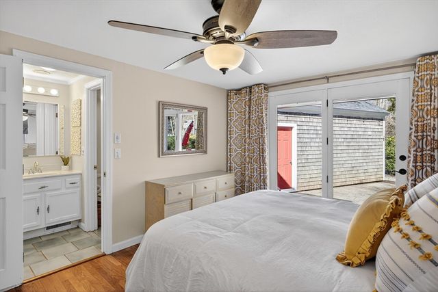 14 Lovers Ln, Harwich, MA 02645