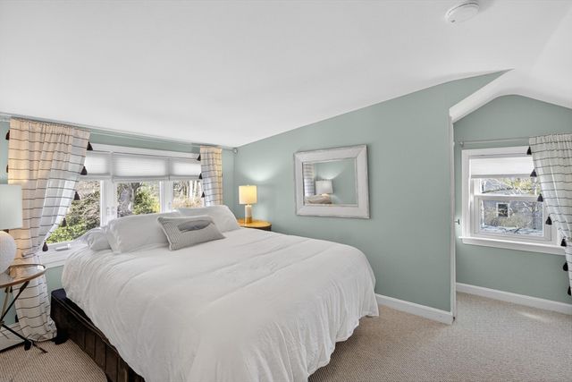 14 Lovers Ln, Harwich, MA 02645