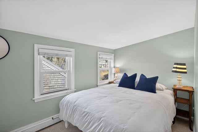 14 Lovers Ln, Harwich, MA 02645