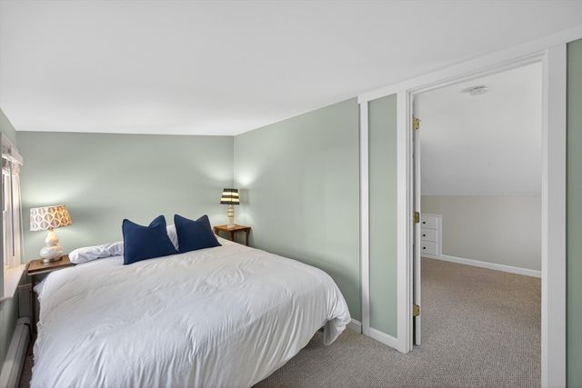 14 Lovers Ln, Harwich, MA 02645