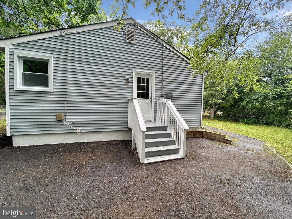 55 COLUMBUS AVE, Browns Mills, NJ 08015