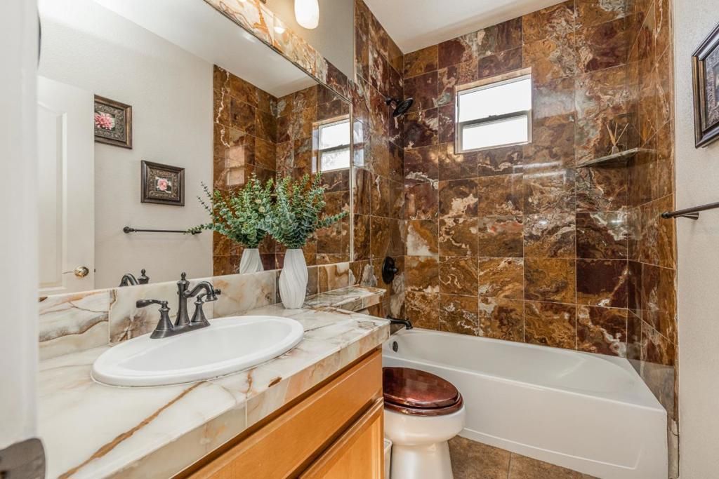 Image 35 of property listing at 1533 Calco Creek Drive, San Jose, CA 95127