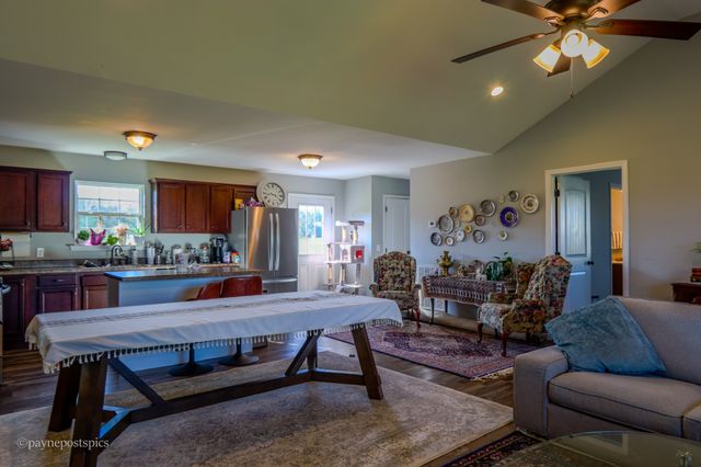 381 Bethany Rd, Mcminnville, TN 37110