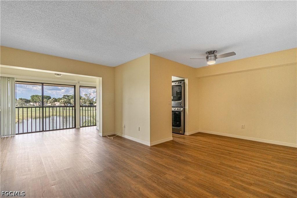 7410 Lake Breeze DR 203, Fort Myers, FL 33907