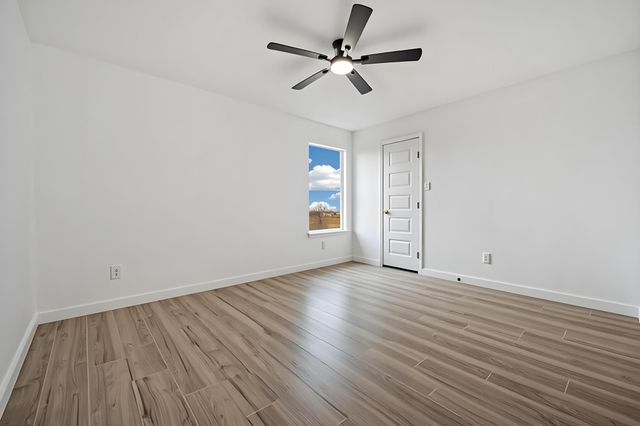 13501 Sierra Wind LN, Elgin, TX 78621