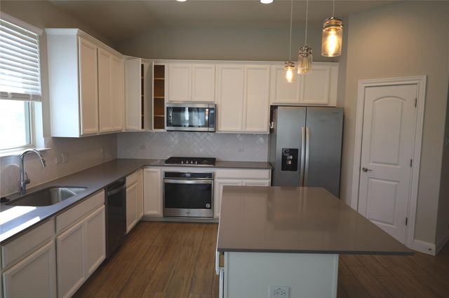 169 Isabella WAY, Liberty Hill, TX 78642